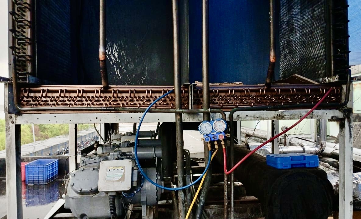 Penggantian Coil Condensor Chiller Carrier - Cikarang